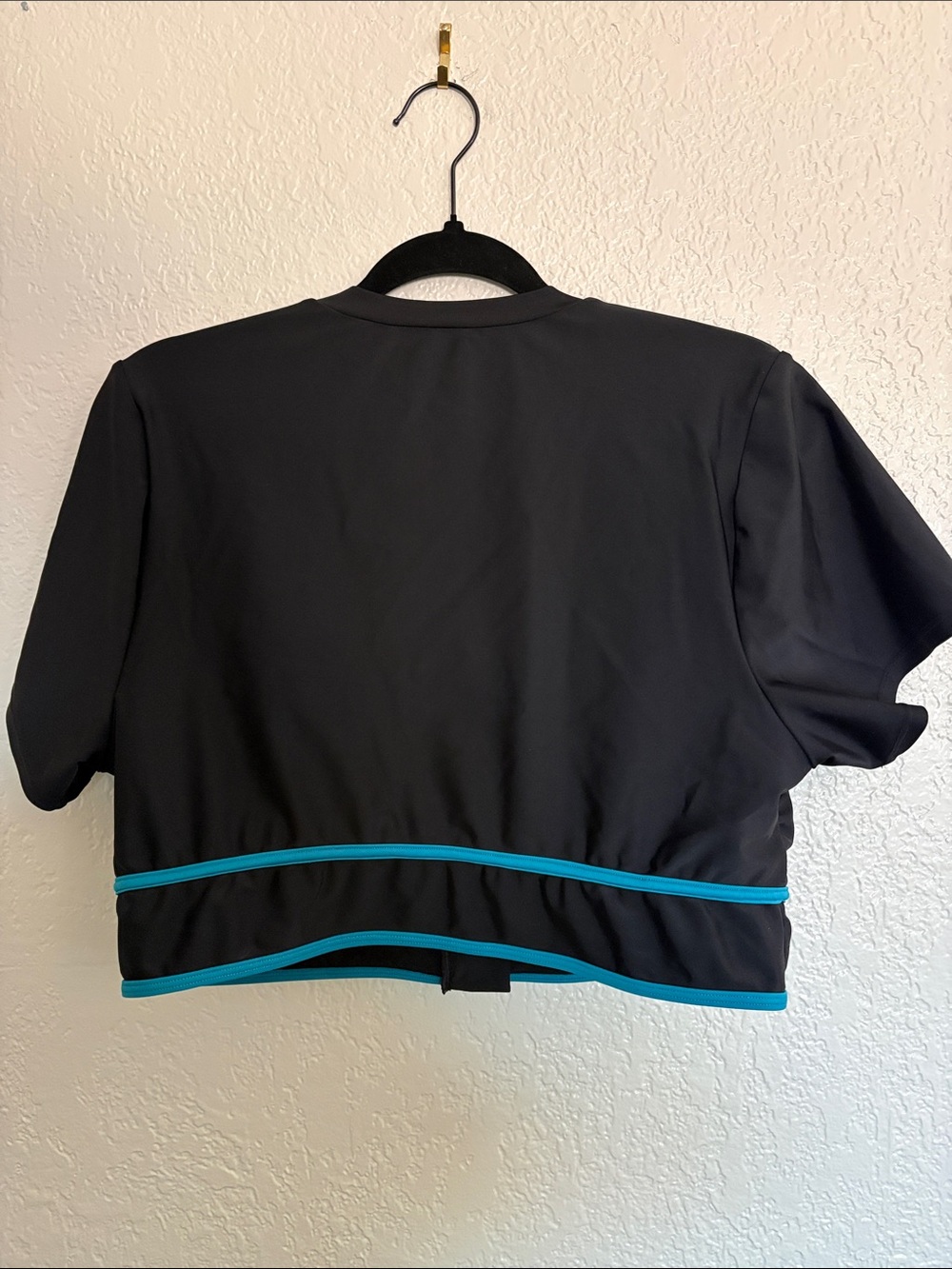 #T213 - torrid Black Short Sleeve Swim Top with Teal Trim and front zipper - 2X - Picture 2 of 3